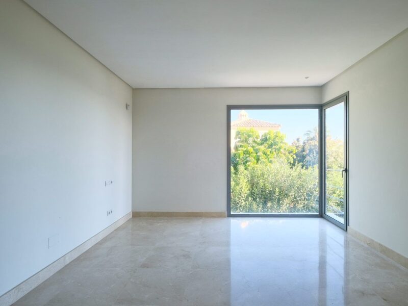 Villa til salg i Los Arqueros-Puerto del Almendro, Benahavís, Málaga (Spanien)