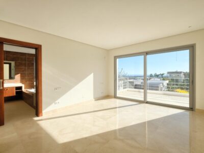 Villa til salg i Los Arqueros-Puerto del Almendro, Benahavís, Málaga (Spanien)