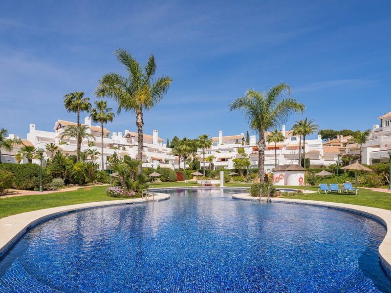 Apartment for sale in Rio Real-Los Monteros, Marbella, Málaga (Spain)