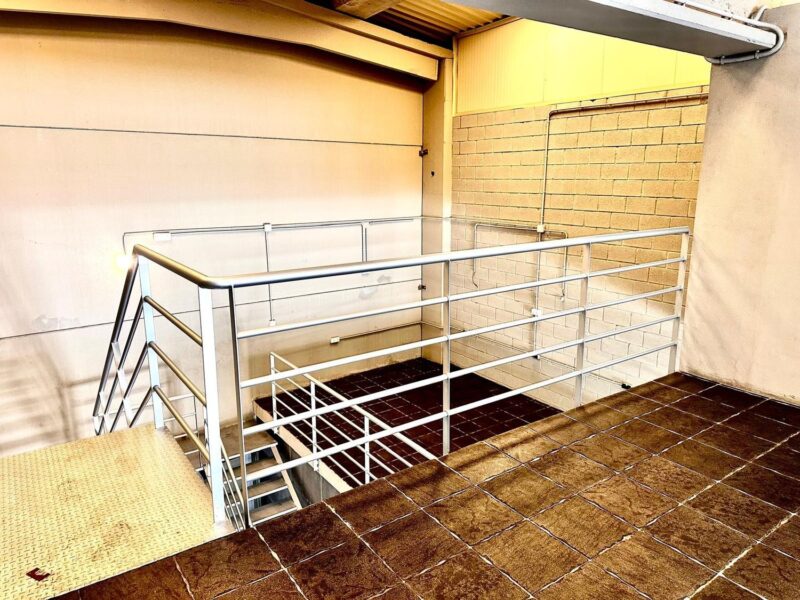 Industrial building for rent in Nueva Andalucía, Marbella, Málaga (Spain)