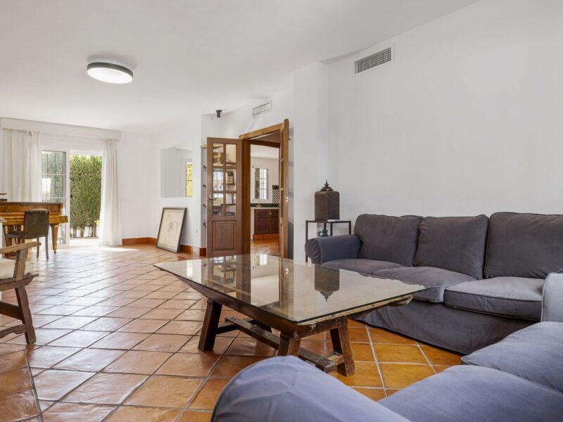 Villa til salg i San Pedro de Alcántara, Marbella, Málaga (Spanien)