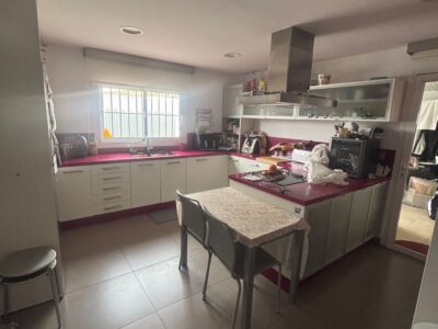 Villa til salg i San Pedro de Alcántara, Marbella, Málaga (Spanien)