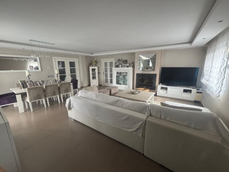 Villa til salg i San Pedro de Alcántara, Marbella, Málaga (Spanien)
